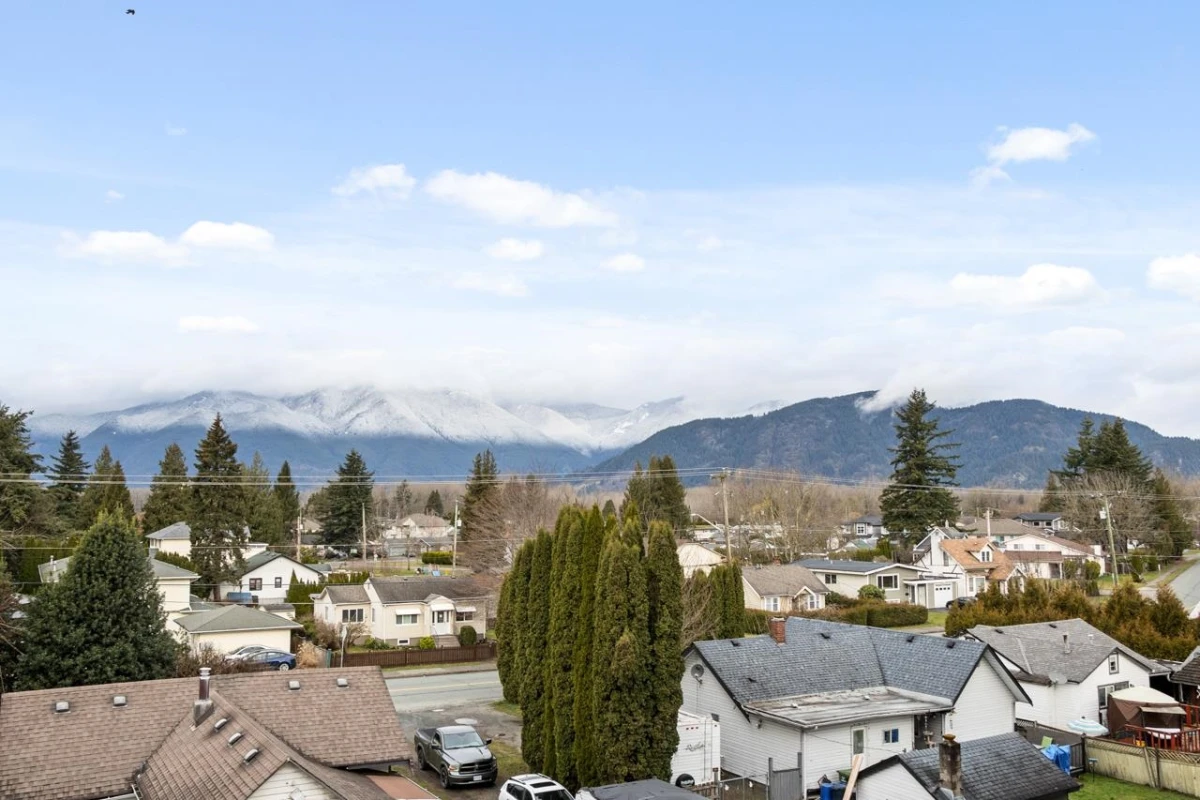 Exterior Rear Photo of 309 9450 Robson Street, Chilliwack, BC