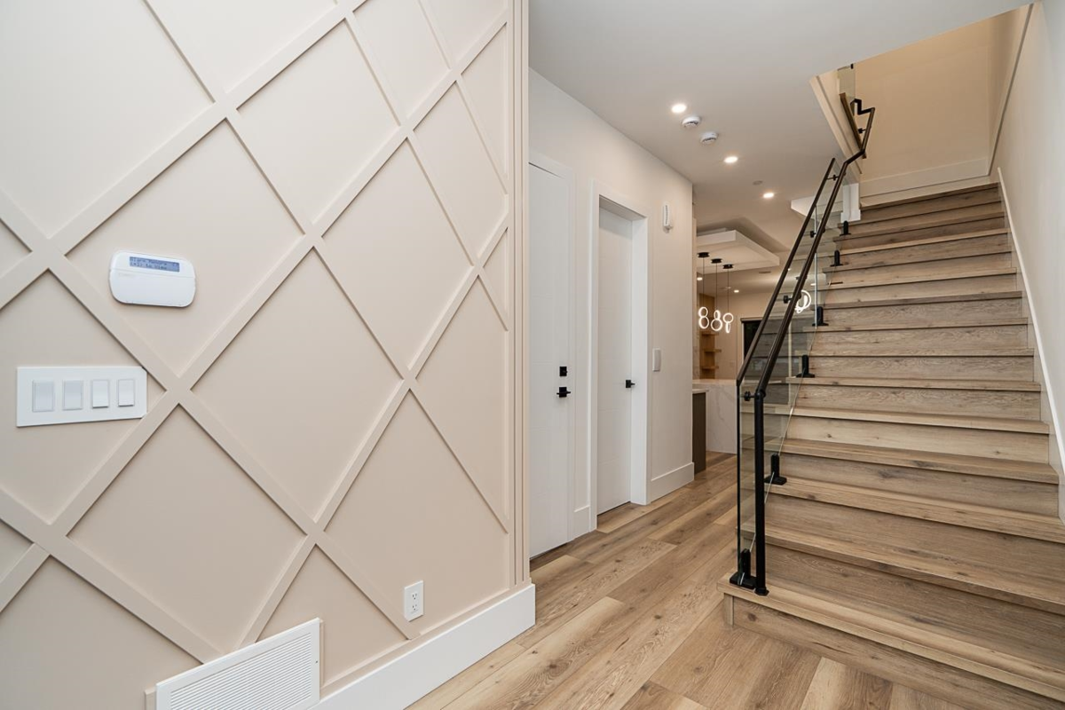 Dining Area Photo of 3055 York Street, Port Coquitlam, BC