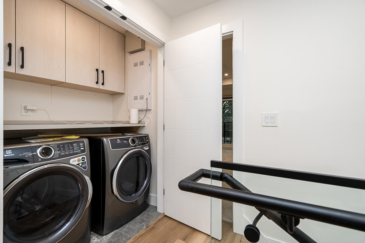 Swimming Pool Photo of 3055 York Street, Port Coquitlam, BC