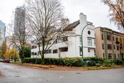 302 936 Bute Street, Vancouver, BC