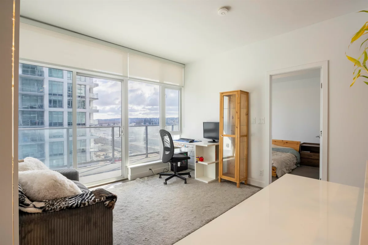 Dining Area Photo of 1505 2311 Beta Avenue, Burnaby, BC