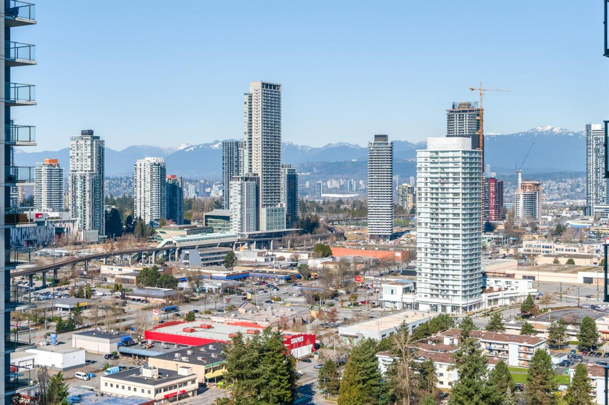 Entry Foyer Photo of 2702 13768 100 Avenue, Surrey, BC