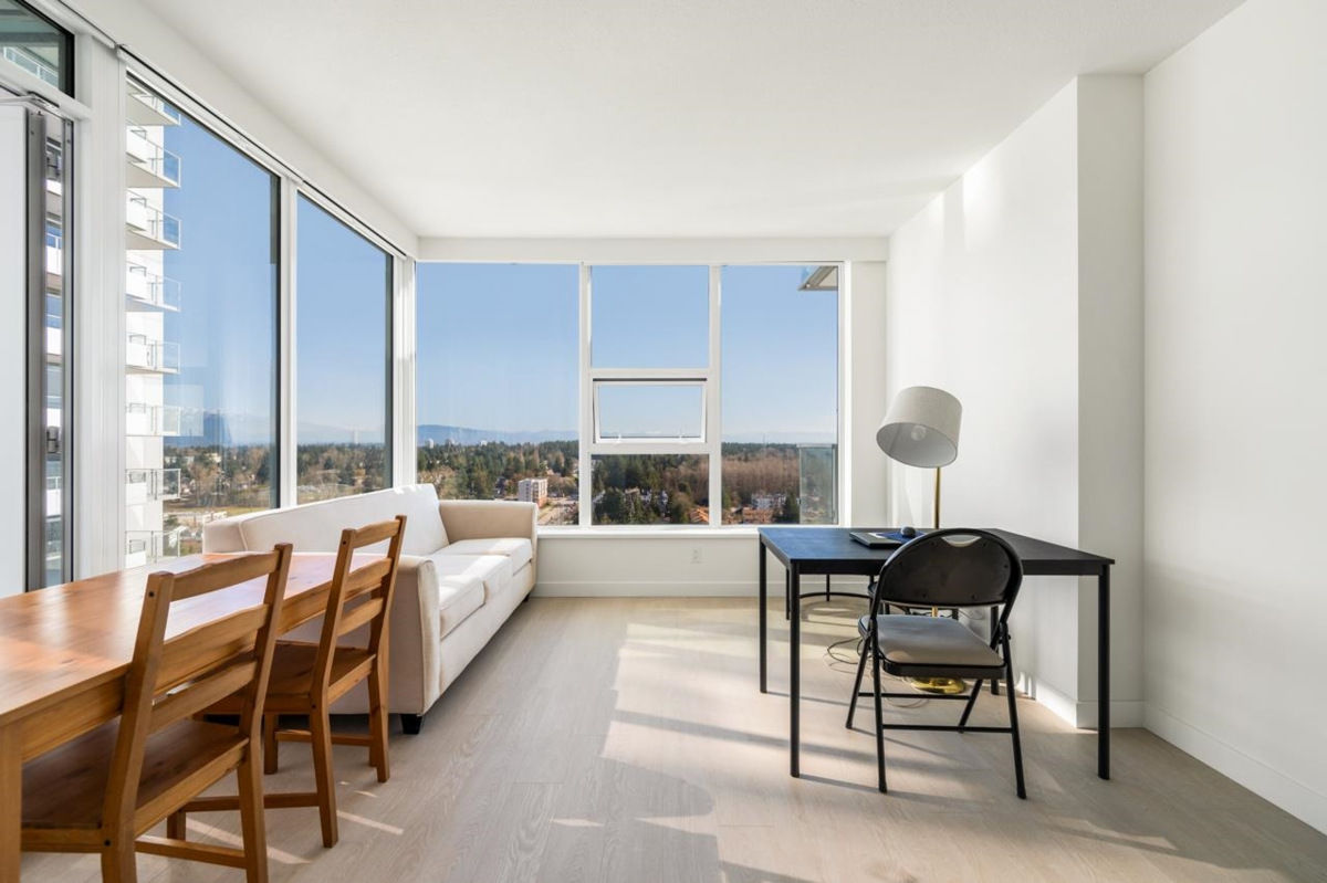 Hallway Photo of 2702 13768 100 Avenue, Surrey, BC