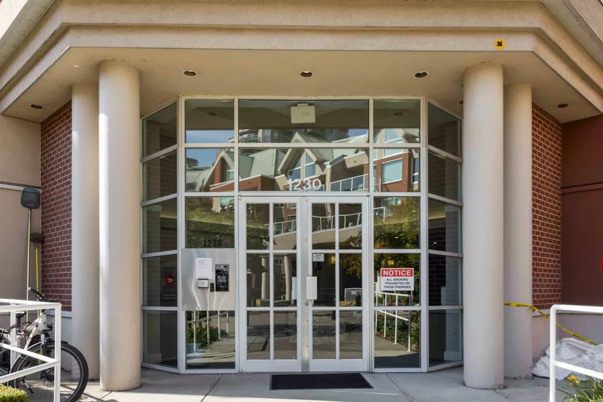 Dining Area Photo of 102 1230 Quayside Drive, New Westminster, BC