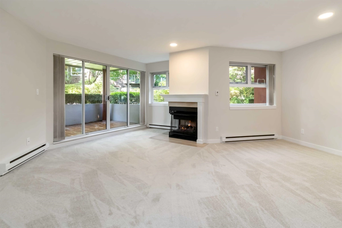 Kitchen Island Photo of 102 1230 Quayside Drive, New Westminster, BC