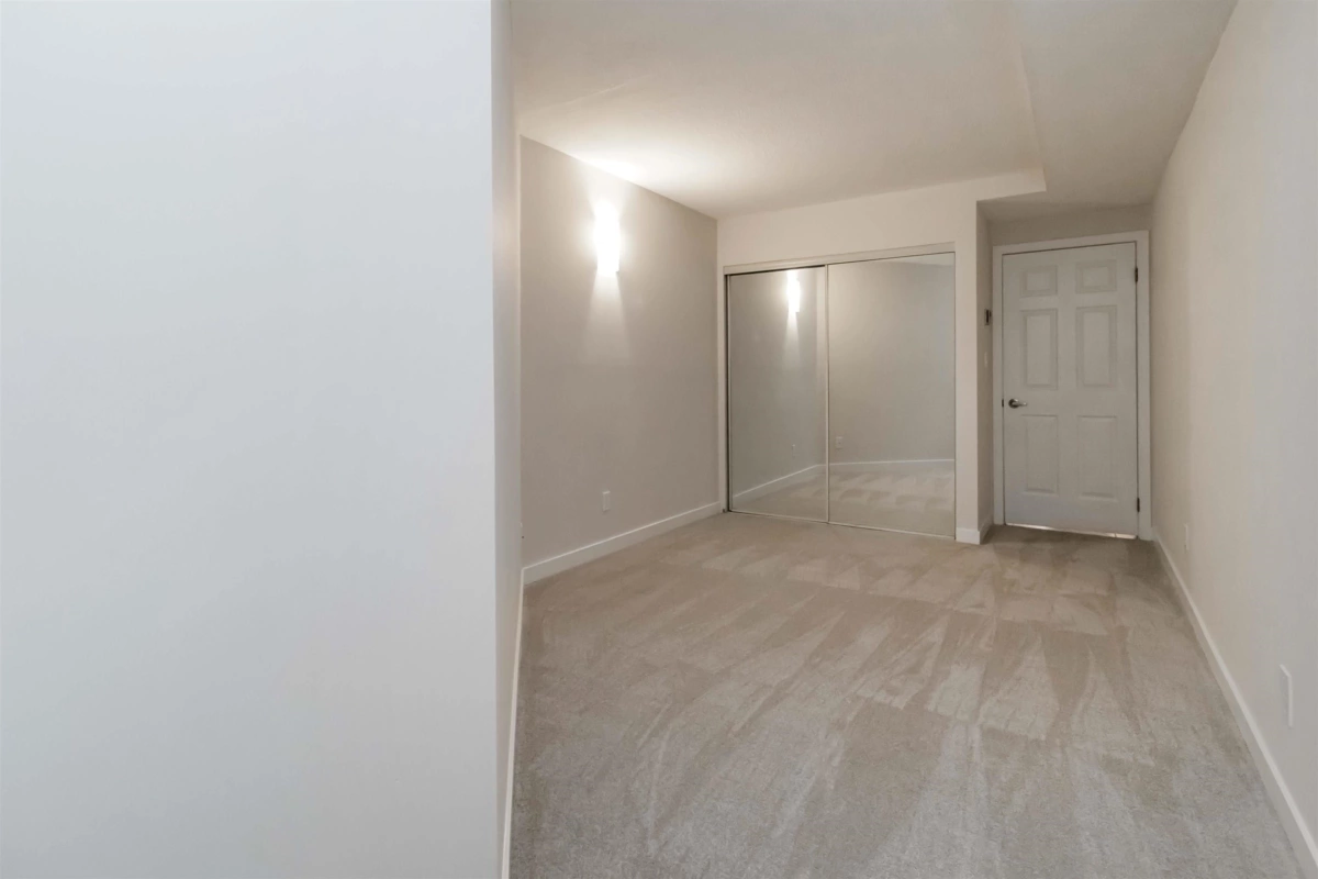 Office / Den Photo of 102 1230 Quayside Drive, New Westminster, BC