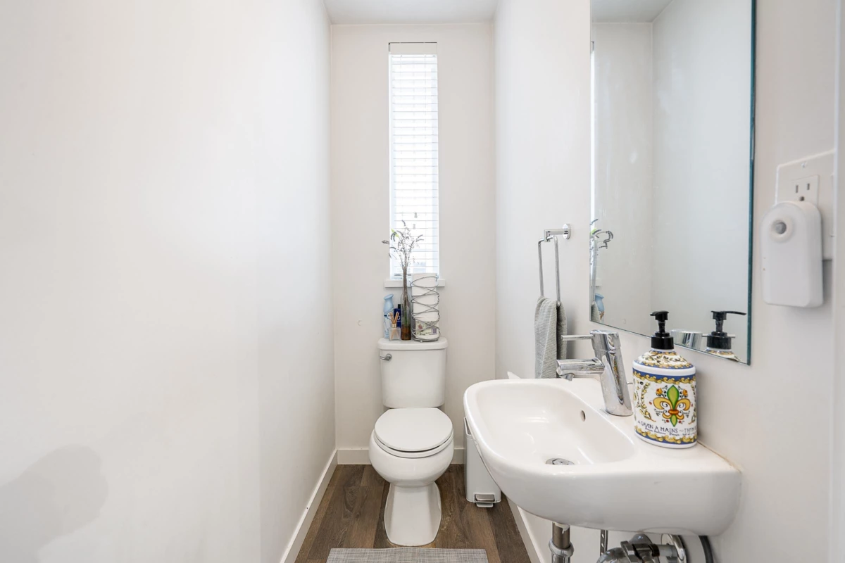 Walk-In Closet Photo of 94 8130 136a Street, Surrey, BC