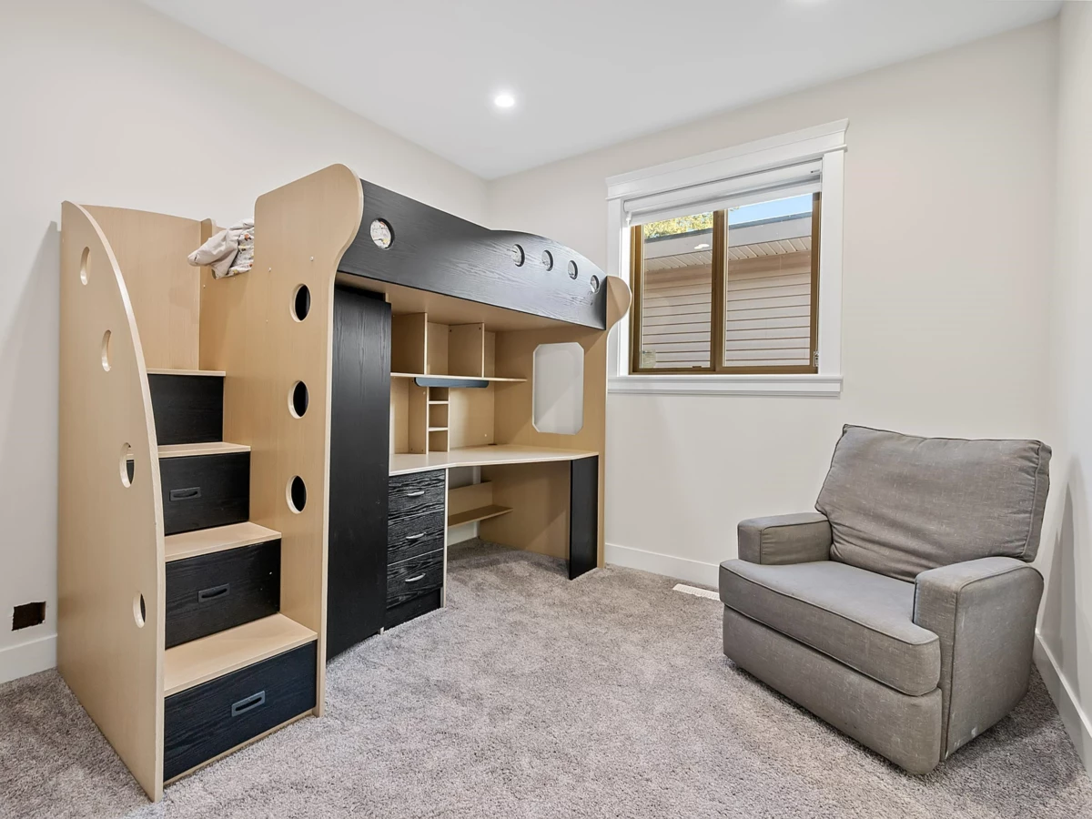 Basement Recreation Room Photo of 8144 116a Street, Delta, BC