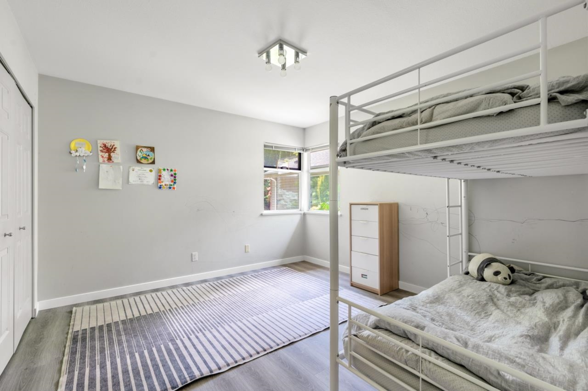 Basement Recreation Room Photo of 13553 25 Avenue, Surrey, BC