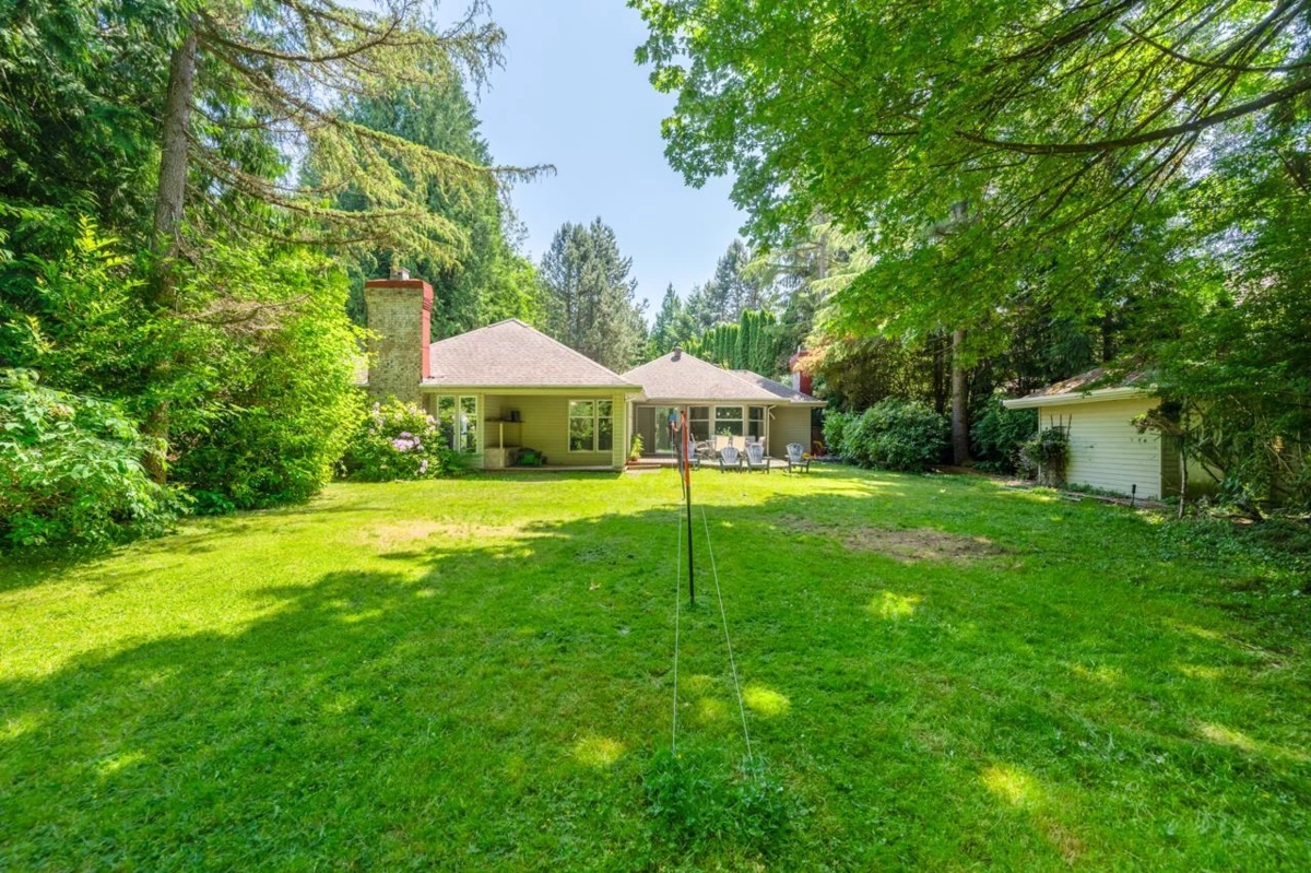 Outdoor Deck Photo of 13553 25 Avenue, Surrey, BC