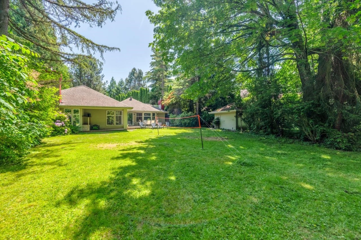 Outdoor Patio Photo of 13553 25 Avenue, Surrey, BC