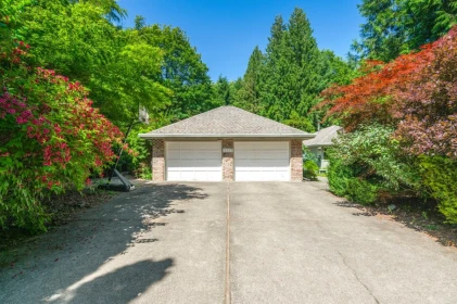 Garden / Landscaping Photo of 13553 25 Avenue, Surrey, BC