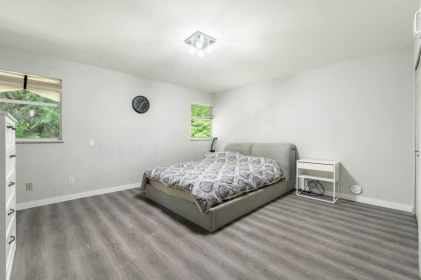 Guest Bathroom Photo of 13553 25 Avenue, Surrey, BC