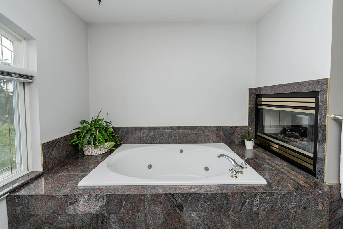 Basement Recreation Room Photo of 61 Wilkes Creek Drive, Port Moody, BC