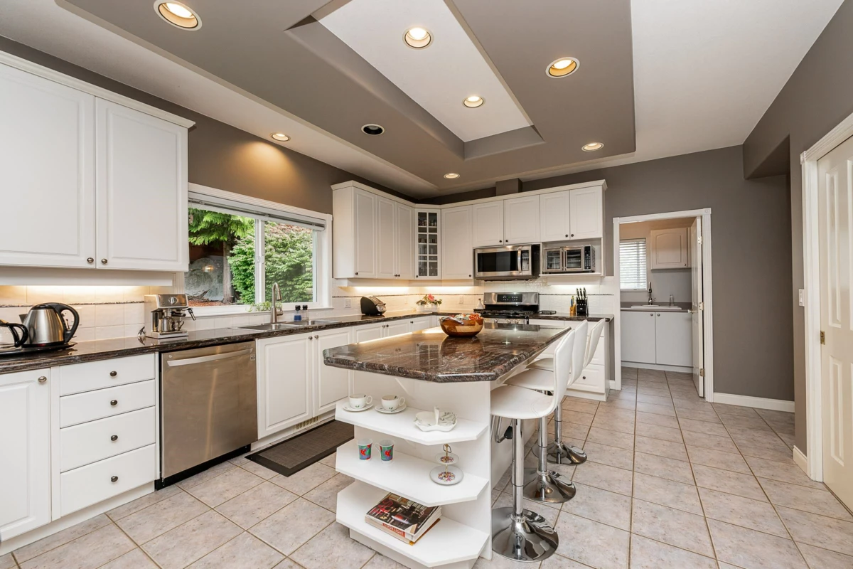 Kitchen Island Photo of 61 Wilkes Creek Drive, Port Moody, BC