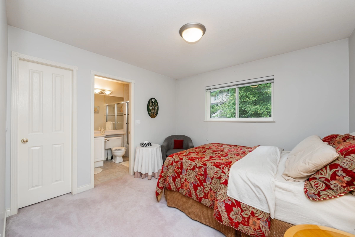 Laundry Room Photo of 61 Wilkes Creek Drive, Port Moody, BC