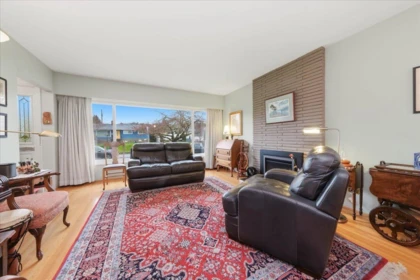 Breakfast Nook Photo of 3776 Arbor Street, Burnaby, BC