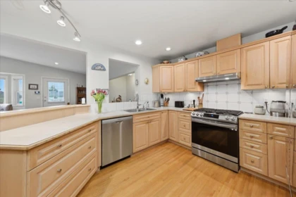 Kitchen Island Photo of 3776 Arbor Street, Burnaby, BC