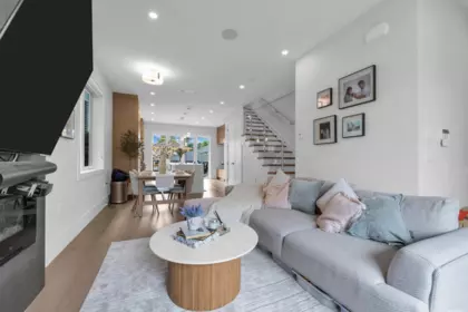 1 560 W 63rd Avenue, Vancouver, BC, Vancouver — Half Duplex for sale