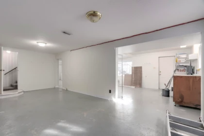 Hallway Photo of 1011 Palmdale Street, Coquitlam, BC