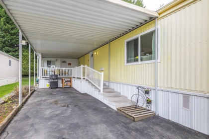 Hallway Photo of 50 15875 20 Avenue, Surrey, BC