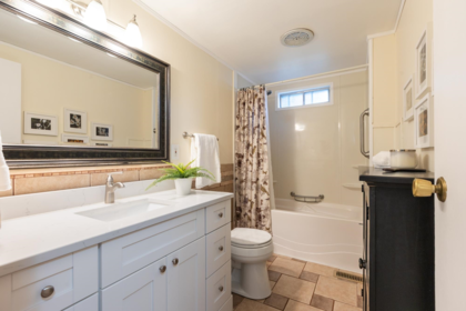 Powder Room Photo of 50 15875 20 Avenue, Surrey, BC