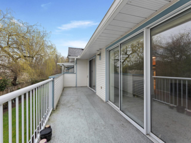 Breakfast Nook Photo of 16 19797 64 Avenue, Langley, BC