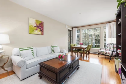 202 6268 Eagles Drive, Vancouver, BC, Vancouver — Apartment/Condo for sale