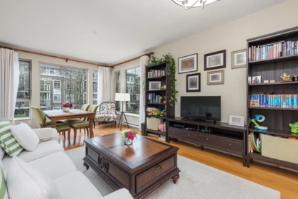 202 6268 Eagles Drive, Vancouver, BC, Vancouver — Apartment/Condo for sale