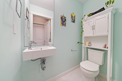 Laundry Room Photo of 17 5510 Admiral Way, Delta, BC