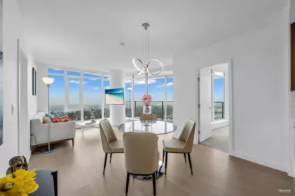 1702 7769 Park Crescent, Burnaby, BC, Burnaby — Apartment/Condo for sale