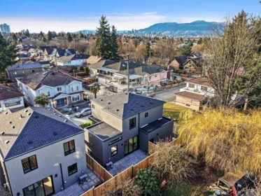 Primary Bathroom Photo of 3660 Fleming Street, Vancouver, BC