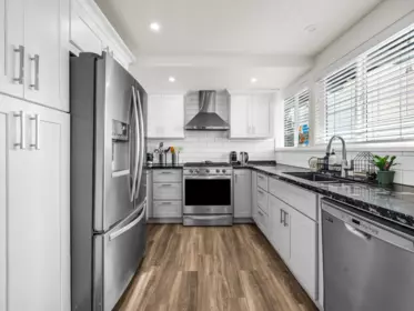 4862 Oxford Street, Burnaby, BC, Burnaby — Single Family Residence for sale