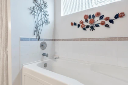 Hallway Photo of 6 7450 Huron Street, Chilliwack, BC