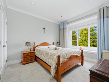 Entry Foyer Photo of 4507 Percival Avenue, Burnaby, BC
