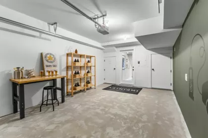 Mudroom Photo of 3 2886 Montrose Avenue, Abbotsford, BC