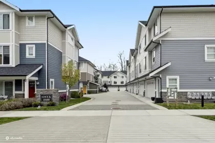 14 19483 74 Avenue, Surrey, BC, Surrey — Townhouse for sale