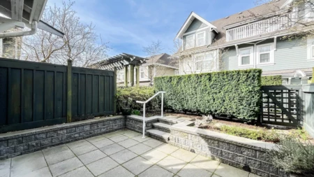 Hallway Photo of 7425 Columbia Street, Vancouver, BC