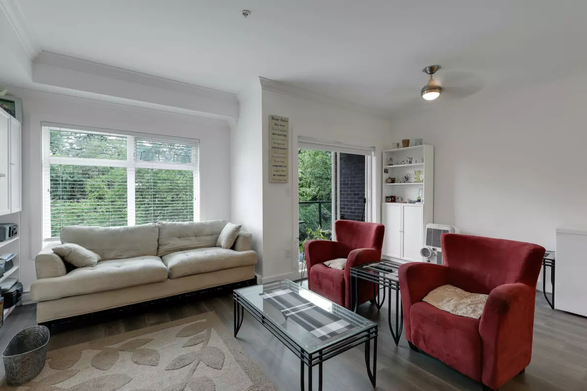Living Room Photo of 302 11566 224 Street, Maple Ridge, BC