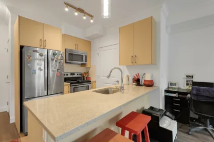 Kitchen Photo of 302 11566 224 Street, Maple Ridge, BC