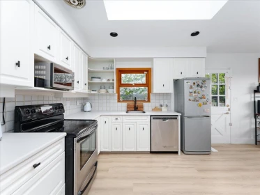 Laundry Room Photo of 868 Prospect Avenue, North Vancouver, BC