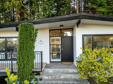 Primary Bedroom Photo of 868 Prospect Avenue, North Vancouver, BC