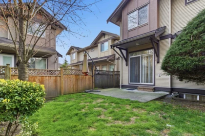 Entry Foyer Photo of 48 15168 66a Avenue, Surrey, BC