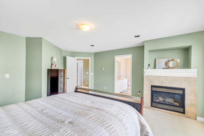 Swimming Pool Photo of 16215 79a Avenue, Surrey, BC
