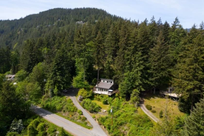 Hot Tub / Spa Photo of 896 Taylor Road, Bowen Island, BC