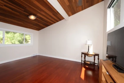 Mudroom Photo of 896 Taylor Road, Bowen Island, BC