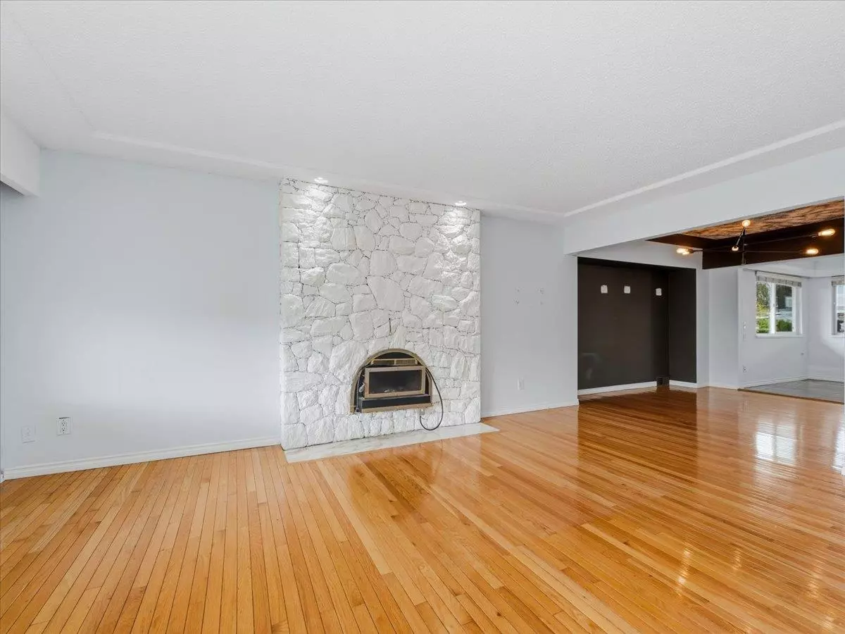 Living Room Photo of 4009 Union Street, Burnaby, BC