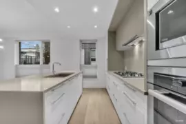 109 6677 Cambie Street, Vancouver, BC