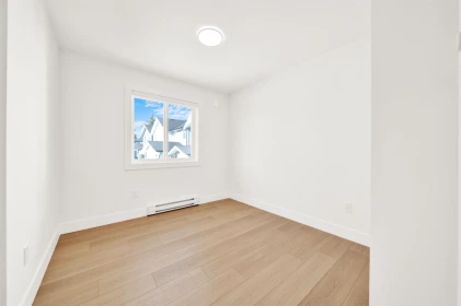 Swimming Pool Photo of 2121 168 Street, Surrey, BC