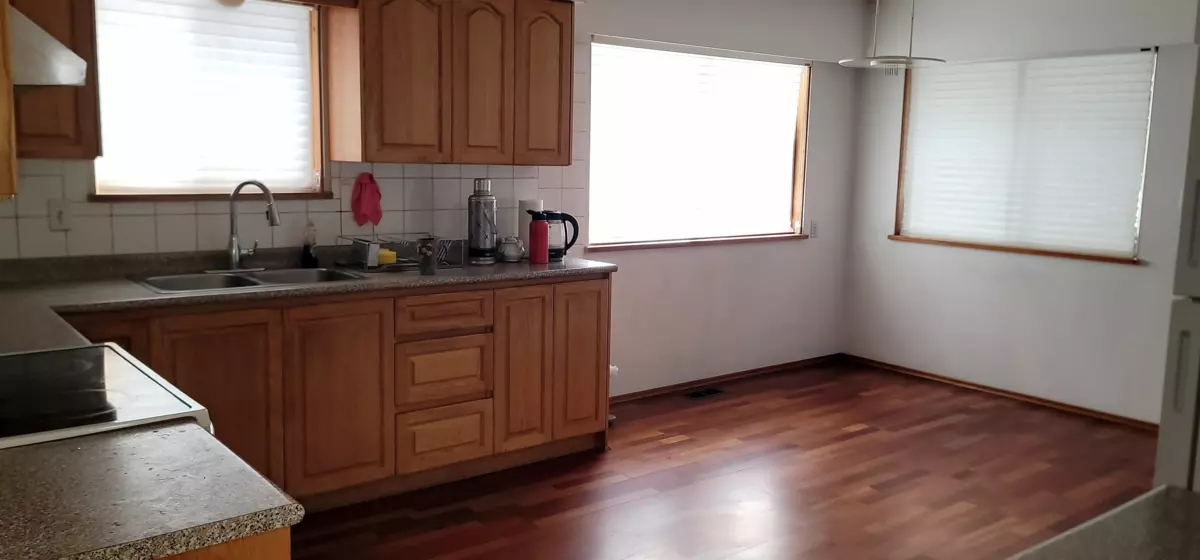 Dining Area Photo of 549 Renfrew Street, Vancouver, BC